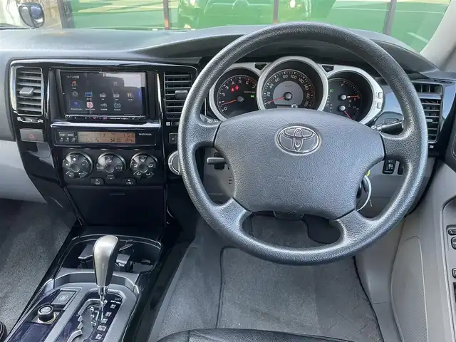 トヨタ ハイラックス サーフ SSR－X LTD 香川県 2008(平20)年 11.8万km ブラック ケンウッド7型ナビ/→Bluetooth/CD.DVD/USB/フルセグTV /バックカメラ/ルーフレール/バンパーガード/革調シートカバー/純正16インチアルミホイール/ドライブレコーダー/トランスファー【H2/H4/L4】/ABS/センターデフロック/オートライト/AC100V/リモコンキー