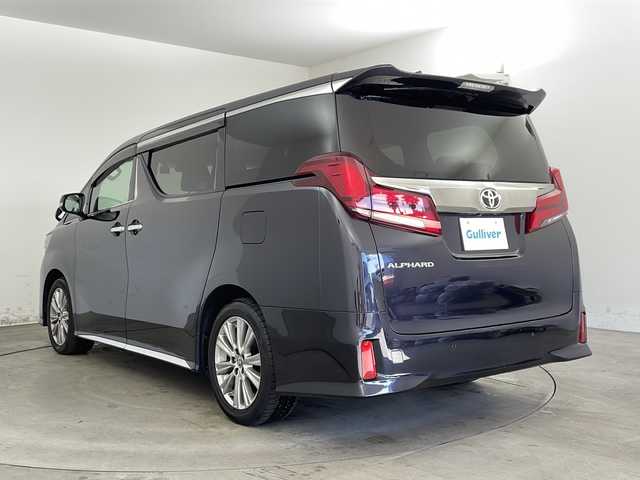 トヨタ アルファード S タイプゴールド 兵庫県 2020(令2)年 6.2万km スパークリングブラックパールクリスタルシャイン ・純正８インチナビ/CD/DVD/Bluetooth/TV/USB/・純正12.1インチリアフリップダウンモニター/・バックカメラ/・ビルトインETC/・Toyota　Safety　Sense/・プリクラッシュセーフティ/・レーントレーシングアシスト/・レーダークルーズコントロール/・ロードサインアシスト/・アダプティブハイビームシステム/・ブラインドスポットモニター/・クリアランスソナー/・リヤクロストラフィックアラート/・先行車発進告知/・デジタルインナーミラー/・前後ドライブレコーダー/・両側パワースライドドア/・パワーバックドア/・純正18インチアルミホイール/・純正フロアマット/・三眼LEDヘッドライト/・オートライト/・プッシュスタート/・スマートキー