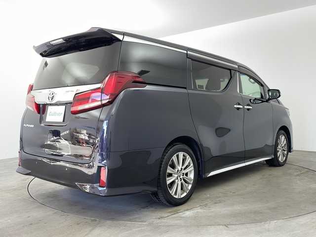 トヨタ アルファード S タイプゴールド 兵庫県 2020(令2)年 6.2万km スパークリングブラックパールクリスタルシャイン ・純正８インチナビ/CD/DVD/Bluetooth/TV/USB/・純正12.1インチリアフリップダウンモニター/・バックカメラ/・ビルトインETC/・Toyota　Safety　Sense/・プリクラッシュセーフティ/・レーントレーシングアシスト/・レーダークルーズコントロール/・ロードサインアシスト/・アダプティブハイビームシステム/・ブラインドスポットモニター/・クリアランスソナー/・リヤクロストラフィックアラート/・先行車発進告知/・デジタルインナーミラー/・前後ドライブレコーダー/・両側パワースライドドア/・パワーバックドア/・純正18インチアルミホイール/・純正フロアマット/・三眼LEDヘッドライト/・オートライト/・プッシュスタート/・スマートキー