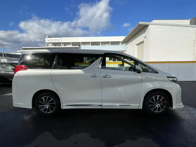 トヨタ アルファードハイブリット G 宮城県 2017(平29)年 6.9万km ホワイトパールクリスタルシャイン モデリスタフルエアロ/社外リアエンターシステム/純正ナビ/フルセグTV/Bluetooth/バックモニター/ETC/クルーズコントロール/コーナーセンサー/D/Nパワーシート/パワーバックドア/プッシュスタート/スマートキー/スペアキー/純正AW/取扱説明書/保証書