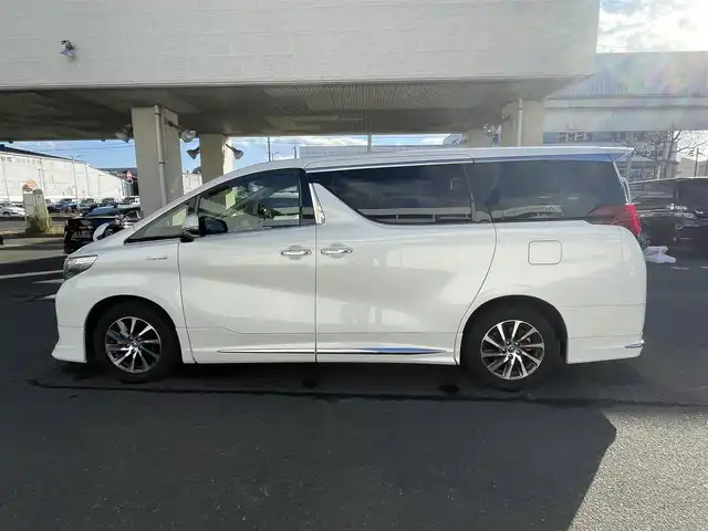 トヨタ アルファードハイブリット G 宮城県 2017(平29)年 6.9万km ホワイトパールクリスタルシャイン モデリスタフルエアロ/社外リアエンターシステム/純正ナビ/フルセグTV/Bluetooth/バックモニター/ETC/クルーズコントロール/コーナーセンサー/D/Nパワーシート/パワーバックドア/プッシュスタート/スマートキー/スペアキー/純正AW/取扱説明書/保証書