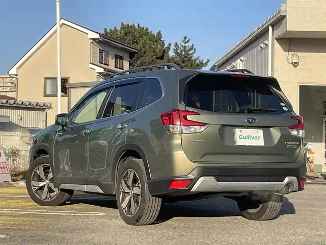 スバル フォレスター ハイブリッド アドバンス 宮城県 2019(令1)年 4.5万km ジャスパーグリーンM DIATONEサウンドナビ/(ラジオ、CD、SD、USB、BT)/サンルーフ/(スライド/チルト)/ルーフレール/追従クルーズコントロール/オートビークルホールド/純正アルミホイール/レザーシート/サイドカメラ/デジタルインナーミラー/電動パーキングブレーキ/純正アルミホイールスタッドレスタイヤ/(225/55R18)/純正ETC2.0/純正フロアカーペット/純正フロントグリル/純正ドアバイザー/純正LEDアクセライナー/純正リアビューカメラ/スペアキー×１/社外ドライブレコーダー前方/パワーリアゲート/パワーリアゲート開閉高さメモリー機能/SRH　on/off切り替えスイッチ/アイサイト警報on/offスイッチ/VDCon/offスイッチ/レーンキープアシスト/ステアリングヒーター/オートライト/Xモード/D、N席パワーシート/全席シートヒーター/プリクラッシュセーフティー