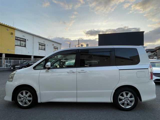 トヨタ ノア Si 岐阜県 2009(平21)年 12.1万km ホワイトパールクリスタルシャイン ワンオーナー/社外スマホ連動ディスプレイオーディオ/地デジチューナー/両側パワースライドドア/HIDヘッドライト/スマートキー/ETC/保証書/取扱説明書
