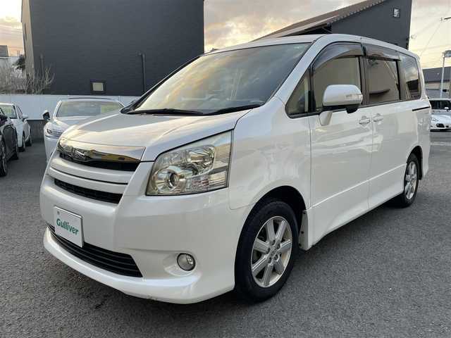 トヨタ ノア Si 岐阜県 2009(平21)年 12.1万km ホワイトパールクリスタルシャイン ワンオーナー/社外スマホ連動ディスプレイオーディオ/地デジチューナー/両側パワースライドドア/HIDヘッドライト/スマートキー/ETC/保証書/取扱説明書