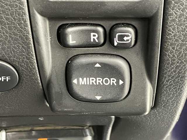 スバル インプレッサ ＷＲＸ STI A－Line 福岡県 2010(平22)年 10.1万km マリンブルーパール 社外ナビ（Ｂｌｕｅｔｏｏｔｈ，フルセグＴＶ）　/バックカメラ　/ＥＴＣ　/ドライブレコーダー　/クルーズコントロール　/横滑り防止装置　/パドルシフト　/電動格納式ドアミラー　/プッシュスタート　/ハーフレザーシート