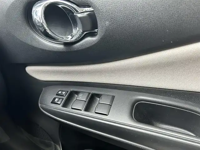 日産 ノート e－パワー X 香川県 2017(平29)年 1.2万km ブリリアントホワイトパール ワンオーナー/純正ナビ【MJ116D-W】/フルセグTV/Bluetooth/USB/CD/SD/インテリジェントアラウンドビューモニター/インテリジェントエマージェンシーブレーキ/車線逸脱警報/デジタルインナーミラー/純正フロアマット/ETC/プッシュスタート/スマートキーx2/新車時保証書/取扱説明書