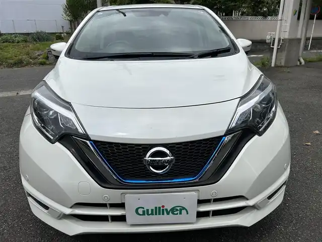 日産 ノート e－パワー X 香川県 2017(平29)年 1.2万km ブリリアントホワイトパール ワンオーナー/純正ナビ【MJ116D-W】/フルセグTV/Bluetooth/USB/CD/SD/インテリジェントアラウンドビューモニター/インテリジェントエマージェンシーブレーキ/車線逸脱警報/デジタルインナーミラー/純正フロアマット/ETC/プッシュスタート/スマートキーx2/新車時保証書/取扱説明書