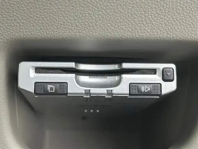 ダイハツ キャスト スタイル X SAⅢ 埼玉県 2018(平30)年 1.6万km ディープブルークリスタルマイカ ナビ　Ｂｌｕｅｔｏｏｔｈ　フルセグＴＶ　バックカメラ　アイドリングストップ　衝突軽減システム　オートハイビーム　誤発信抑制　スマートキー　純正フロアマット プッシュスタート ＥＴＣ