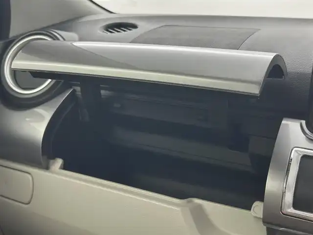 ダイハツ キャスト スタイル X SAⅢ 埼玉県 2018(平30)年 1.6万km ディープブルークリスタルマイカ ナビ　Ｂｌｕｅｔｏｏｔｈ　フルセグＴＶ　バックカメラ　アイドリングストップ　衝突軽減システム　オートハイビーム　誤発信抑制　スマートキー　純正フロアマット プッシュスタート ＥＴＣ