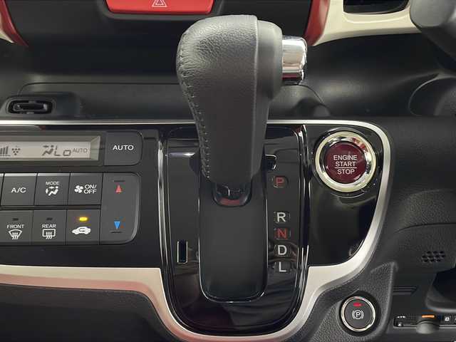 ホンダ Ｎ ＢＯＸ スラッシュ G Lインテリアカラーパッケージ 鹿児島県 2019(平31)年 5.9万km パールⅡ ワンオーナー/純正メモリナビ/（AM/FM/CD/DVD/Bluetooth）/バックカメラ/ETC/ドライブレコーダー/CTBA/シートヒーター/オートエアコン/オートライト/スマートキー/プッシュスタート/純正フロアマット