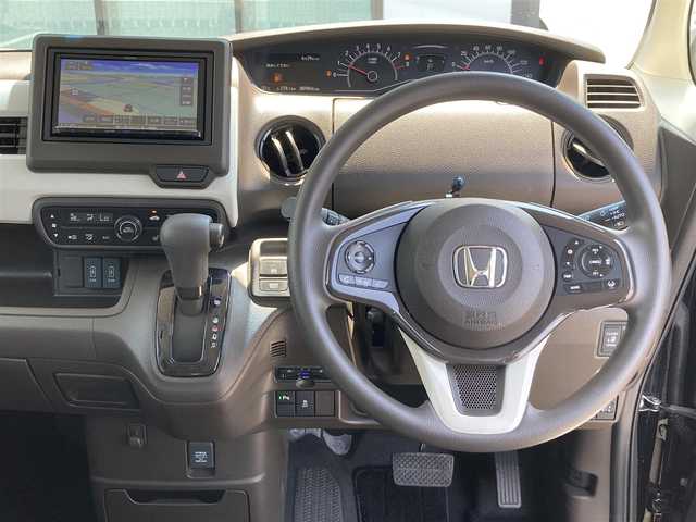 ホンダ Ｎ ＢＯＸ L 香川県 2023(令5)年 1万km クリスタルブラックパール 登録時走行距離：9866km/ケンウッドメモリナビ/　CD DVD BT MSV フルセグTV/バックカメラ/パワースライドドア/衝突被害軽減装置/レーンキープアシスト/レーダークルーズコントロール/クリアランスソナー/LEDヘッドライト/オートライト/電動格納ウィンカーミラー/ビルトインETC/ドライブレコーダー/シートヒーター/ベンチシート/ISOFIX/ロールサンシェード/ステアリングスイッチ/プッシュスタート/スマートキー