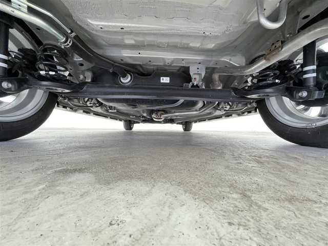 スズキ スペーシア カスタム HYBRID GS 千葉県 2024(令6)年 0.4万km スチールシルバーM 社外ナビ（KENWOOD）/フルセグTV　CD/DVD　Bluetooth/ETC/オートライト/片側パワースライドドア/USB・タイプC入力端子/電子パーキング/ブレーキホールド/衝突軽減ブレーキ/レーンキープアシスト/レーダークルーズコントロール/コーナーセンサー/アイドリングストップ/先行車お知らせ機能/シートヒーター/ステアリングスイッチ/純正アルミホイール/スマートキー/プッシュスタート
