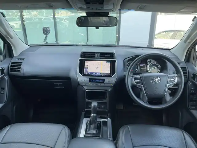 トヨタ ランドクルーザー プラド TX 香川県 2021(令3)年 3.9万km ブラック 登録時走行距離：38527km/アルパイン9型ナビ/　CD DVD BT フルセグTV/バックカメラ/サンルーフ/ルーフレール/プリクラッシュセーフティシステム/レーンデパーチャーアラート/レーダークルーズコントロール/クリアランスソナー/オートハイビーム/LEDヘッドライト/オートライト/フォグランプ/ヘッドライトウォッシャー/MTモード付AT/革調シートカバー/プッシュスタート/スマートキー