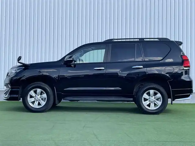 トヨタ ランドクルーザー プラド TX 香川県 2021(令3)年 3.9万km ブラック 登録時走行距離：38527km/アルパイン9型ナビ/　CD DVD BT フルセグTV/バックカメラ/サンルーフ/ルーフレール/プリクラッシュセーフティシステム/レーンデパーチャーアラート/レーダークルーズコントロール/クリアランスソナー/オートハイビーム/LEDヘッドライト/オートライト/フォグランプ/ヘッドライトウォッシャー/MTモード付AT/革調シートカバー/プッシュスタート/スマートキー