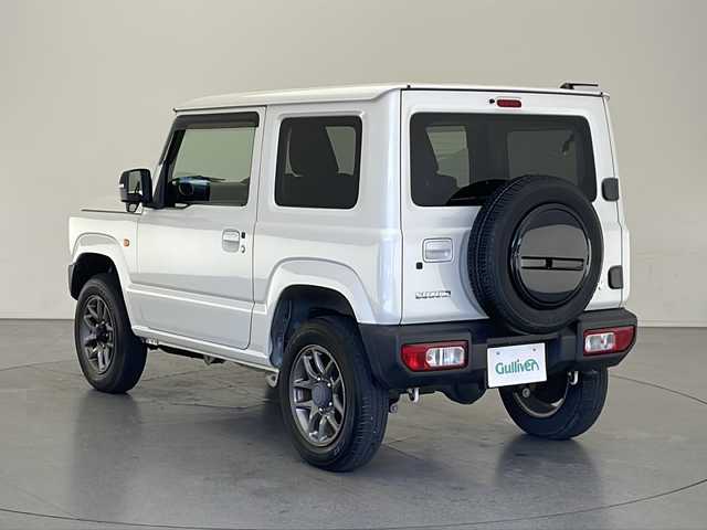スズキ ジムニー XC 長野県 2019(令1)年 3.3万km ピュアホワイトP 4WD/社外メモリナビ&フルセグTV&CD&DVD&BT/クルーズコントロール/車線逸脱警報/衝突軽減ブレーキ/ダウンヒルアシストコントロール/前席シートヒーター/ステアリングスイッチ/バックカメラ/LEDヘッドライト/オートライト/フロントフォグランプ/電動格納ミラー/ウィンカーミラー/ドアミラーヒーター/純正16インチAW装着/プッシュスタート/スマートキー/スペアキー1本/取扱説明書/新車保証書