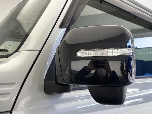 スズキ ジムニー XC 長野県 2019(令1)年 3.3万km ピュアホワイトP 4WD/社外メモリナビ&フルセグTV&CD&DVD&BT/クルーズコントロール/車線逸脱警報/衝突軽減ブレーキ/ダウンヒルアシストコントロール/前席シートヒーター/ステアリングスイッチ/バックカメラ/LEDヘッドライト/オートライト/フロントフォグランプ/電動格納ミラー/ウィンカーミラー/ドアミラーヒーター/純正16インチAW装着/プッシュスタート/スマートキー/スペアキー1本/取扱説明書/新車保証書