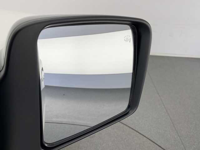 スズキ ジムニー XC 長野県 2019(令1)年 3.3万km ピュアホワイトP 4WD/社外メモリナビ&フルセグTV&CD&DVD&BT/クルーズコントロール/車線逸脱警報/衝突軽減ブレーキ/ダウンヒルアシストコントロール/前席シートヒーター/ステアリングスイッチ/バックカメラ/LEDヘッドライト/オートライト/フロントフォグランプ/電動格納ミラー/ウィンカーミラー/ドアミラーヒーター/純正16インチAW装着/プッシュスタート/スマートキー/スペアキー1本/取扱説明書/新車保証書