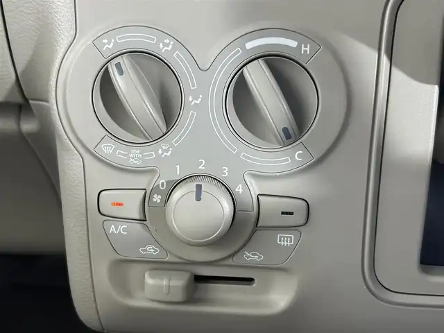 スズキ ラパン L 佐賀県 2018(平30)年 6.3万km フォーンベージュM 純正オーディオ/衝突被害軽減装置　/シートヒーター　/アイドリングストップ　/ビルトインＥＴＣ　/プッシュスタート/ＣＤ再生　/横滑り防止装置　/ヘッドライトレベライザー　/電動格納ミラー　/フロアマット/ダブルエアバッグ
