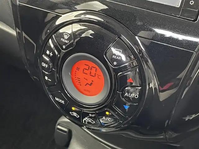 日産 ノート e－パワー X 埼玉県 2018(平30)年 8.1万km 緑 純正ナビ　アラウンドビューモニター　インテリジェントルームミラー　レーダークルーズコントロール　エマージェンシーブレーキ　純正フロアマット　コーナーセンサー　スマートキー　ＬＥＤヘッドライト　地デジ