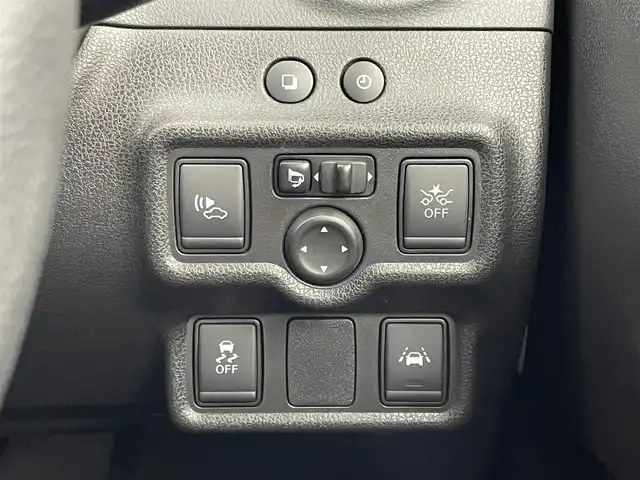 日産 ノート e－パワー X 埼玉県 2018(平30)年 8.1万km 緑 純正ナビ　アラウンドビューモニター　インテリジェントルームミラー　レーダークルーズコントロール　エマージェンシーブレーキ　純正フロアマット　コーナーセンサー　スマートキー　ＬＥＤヘッドライト　地デジ