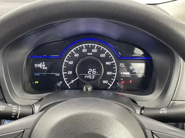 日産 ノート e－パワー X 埼玉県 2018(平30)年 8.1万km 緑 純正ナビ　アラウンドビューモニター　インテリジェントルームミラー　レーダークルーズコントロール　エマージェンシーブレーキ　純正フロアマット　コーナーセンサー　スマートキー　ＬＥＤヘッドライト　地デジ
