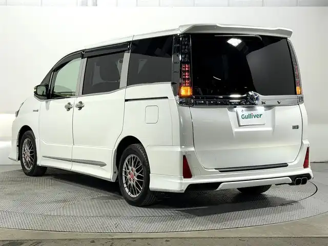 トヨタ ヴォクシー ハイブリッド ZS 煌Ⅱ 大阪府 2016(平28)年 4.2万km ホワイトパールクリスタルシャイン モデリスタエアロ 10incナビTV バックカメラ 衝突軽減ブレーキ レーンアシスト オートハイビーム スマートキー プッシュスタート 両側パワースライドドア クリアランスソナー ドライブレコーダー ETC