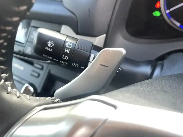 レクサス ＣＴ 200h バージョンC 宮崎県 2011(平23)年 8.2万km レッドマイカクリスタルシャイン 純正ナビゲーション/　AM FM CD DVD　BT/ＥＴＣ車載器　/バックカメラ　/クルーズコントロール　/パドルシフト　/ＬＥＤヘッドライト　/シートヒーター　/スマートキー　/プッシュスタート　/カラーコード３Ｒ１　/フォグランプ　/ＡＡＣ