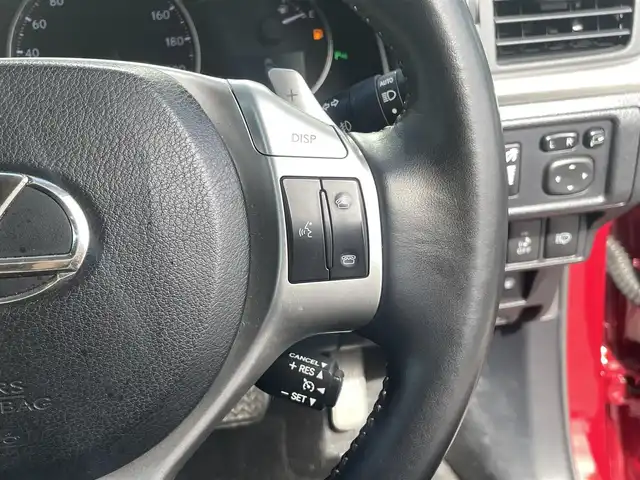 レクサス ＣＴ 200h バージョンC 宮崎県 2011(平23)年 8.2万km レッドマイカクリスタルシャイン 純正ナビゲーション/　AM FM CD DVD　BT/ＥＴＣ車載器　/バックカメラ　/クルーズコントロール　/パドルシフト　/ＬＥＤヘッドライト　/シートヒーター　/スマートキー　/プッシュスタート　/カラーコード３Ｒ１　/フォグランプ　/ＡＡＣ