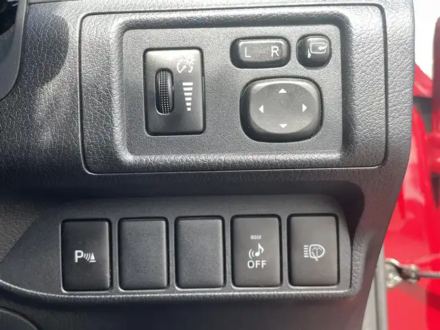 レクサス ＣＴ 200h バージョンC 宮崎県 2011(平23)年 8.2万km レッドマイカクリスタルシャイン 純正ナビゲーション/　AM FM CD DVD　BT/ＥＴＣ車載器　/バックカメラ　/クルーズコントロール　/パドルシフト　/ＬＥＤヘッドライト　/シートヒーター　/スマートキー　/プッシュスタート　/カラーコード３Ｒ１　/フォグランプ　/ＡＡＣ