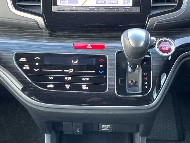 ホンダ オデッセイ アブソルート・Xホンダセンジング 山梨県 2016(平28)年 4.4万km プレミアムヴィーナスブラックP 純正ナビ/両側パワースライドドア/クルーズコントロール/ドライブレコーダー/運転席パワーシート/ハーフレザー/前後コーナーセンサー/ホンダセンシング/ステアリングリモコン/社外アルミホイール