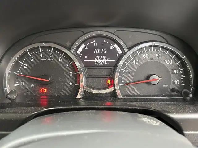 スズキ ジムニー ランドベンチャー 佐賀県 2015(平27)年 7.1万km パールホワイト 5MT/4WD/CDオーディオ/運転席シートヒーター/ハーフレザーシート/ETC/フォグランプ/純正16インチアルミホイール/スペアキー×１/リモコンキー/取扱説明書/保証書