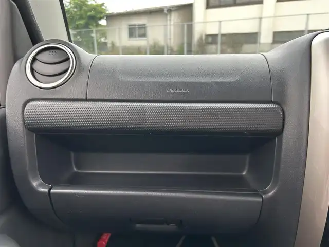 スズキ ジムニー ランドベンチャー 佐賀県 2015(平27)年 7.1万km パールホワイト 5MT/4WD/CDオーディオ/運転席シートヒーター/ハーフレザーシート/ETC/フォグランプ/純正16インチアルミホイール/スペアキー×１/リモコンキー/取扱説明書/保証書
