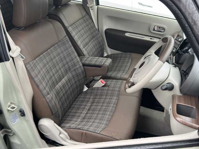 スズキ ラパン ＬＣ X 佐賀県 2024(令6)年 1.4万km トラッドカーキメタリック/アーバンブラウン 2トーン ETC/bluetooth／バックカメラ/スペアキー/プッシュスタート／エアバッグW/オートライト/バックカメラ/ワンオーナー/ABS／レーンキープアシスト／/横滑り防止装置／盗難防止装置/コーナーセンサー/アイドリングストップ/パワーステアリング／パワーウィンドウ/取扱説明書／保証書／点検記録簿/(1ヶ月、6ヶ月、1年）/ハーフレザーシート
