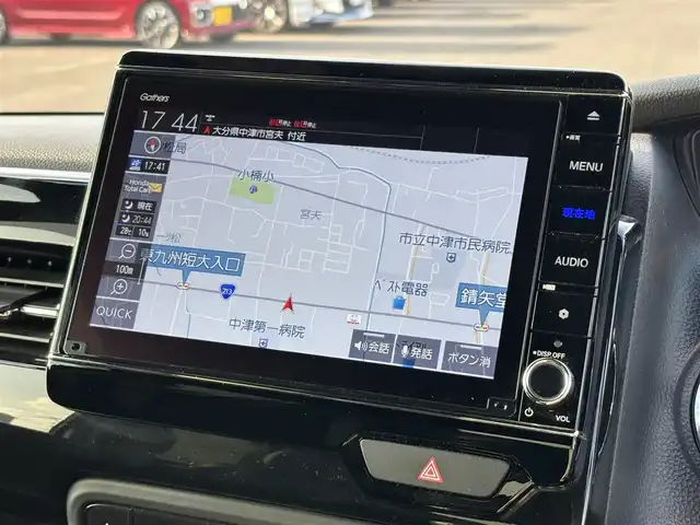 ホンダ Ｎ ＢＯＸ カスタム L ターボ 大分県 2022(令4)年 5.3万km クリスタルブラックパール ・純正ナビ(CD.DVD.SD.BT.USB)/・AppleCarPlay/・フルセグテレビ/・バックカメラ/・衝突被害軽減ブレーキ/・レーンキープアシスト/・両側パワースライドドア/・レーダークルーズコントロール/・ブレーキホールド/・ドライブレコーダー/・ETC/・オートハイビーム/・シートヒーター/・パドルシフト/・スマートキー/・プッシュスタート
