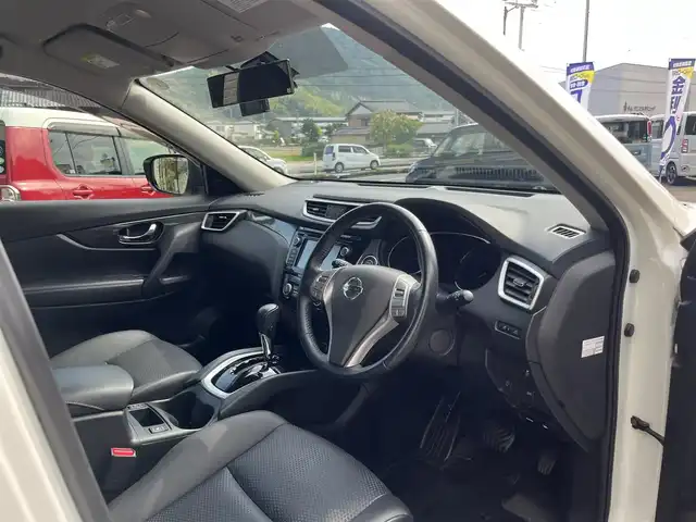 日産 エクストレイル 20X エマージェンシーブレーキ 高知県 2015(平27)年 7.2万km ブリリアントホワイトパール (株)IDOMが運営する【じしゃロン高知店】の自社ローン専用車両になります。こちらは現金またはオートローンご利用時の価格です。自社ローンご希望の方は別途その旨お申付け下さい