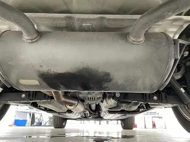 日産 エクストレイル ハイブリッド モード・プレミア 滋賀県 2018(平30)年 6万km ダイヤモンドブラック 純正7インチナビ/・フルセグTV/・Bluetooth/・CD/DVD/・SD/・FM/AM/バックカメラ/ETC/電動バックドア/黒レザーシート/シートヒーター/前方ドライブレコーダー/純正フロアマット/AUTECH19インチアルミホイール