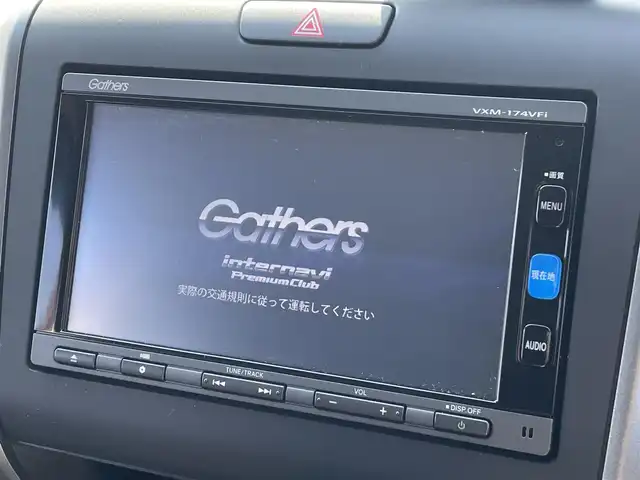 ホンダ フリード G 茨城県 2017(平29)年 2.3万km プレミアムディープロッソパール 純正ナビ/【DISC・ラジオ・TV・iPod・SD・USB・BT・VTR・AUX】/ETC/Bカメラ/前後ドラレコ/ステリモ/アイドリングストップ/両側パワスラ/サイドリフトアップシート/イエローFフォグ/LEDライト/純正フロアマット/純正ホイールカバー