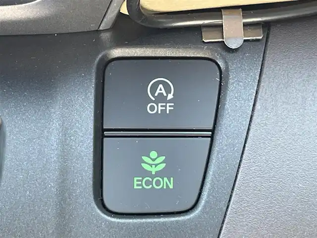 ホンダ フリード G 茨城県 2017(平29)年 2.3万km プレミアムディープロッソパール 純正ナビ/【DISC・ラジオ・TV・iPod・SD・USB・BT・VTR・AUX】/ETC/Bカメラ/前後ドラレコ/ステリモ/アイドリングストップ/両側パワスラ/サイドリフトアップシート/イエローFフォグ/LEDライト/純正フロアマット/純正ホイールカバー