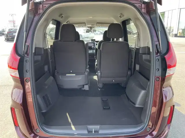 ホンダ フリード G 茨城県 2017(平29)年 2.3万km プレミアムディープロッソパール 純正ナビ/【DISC・ラジオ・TV・iPod・SD・USB・BT・VTR・AUX】/ETC/Bカメラ/前後ドラレコ/ステリモ/アイドリングストップ/両側パワスラ/サイドリフトアップシート/イエローFフォグ/LEDライト/純正フロアマット/純正ホイールカバー