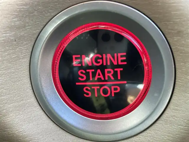 ホンダ フリード G 茨城県 2017(平29)年 2.3万km プレミアムディープロッソパール 純正ナビ/【DISC・ラジオ・TV・iPod・SD・USB・BT・VTR・AUX】/ETC/Bカメラ/前後ドラレコ/ステリモ/アイドリングストップ/両側パワスラ/サイドリフトアップシート/イエローFフォグ/LEDライト/純正フロアマット/純正ホイールカバー