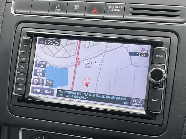 フォルクスワーゲン ポロ プレミアムエディションナビPKG 滋賀県 2016(平28)年 3万km 赤 純正8インチナビ/　（Bluetooth/DVD/CD/USB/フルセグ）/ABS/横滑り防止装置/オートライト/MTモード付AT/サイドカーテンエアバック