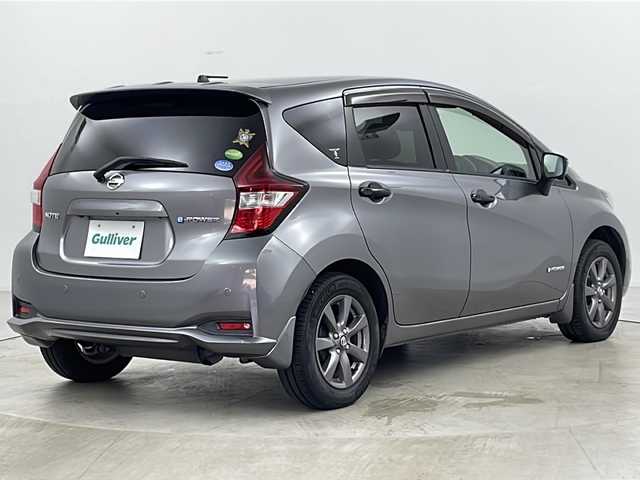 日産 ノート e－パワーX FOUR Bアロー 道央・札幌 2018(平30)年 8.1万km ダークメタルグレー/スーパーブラック2トーン ・4WD/・寒冷地仕様/・純正ナビ&CD&DVD&SD&BT/・アラウンドビューモニター/・レーダークルーズコントロール/・レーンキープアシスト/・デジタルインナーミラー/・純正ド前方ライブレコーダー/・ビルトインETC/・ステアリングスイッチ/・TVキャンセラー/・電動格納ミラー/・ドアミラーヒーター/・純正フロアマット/・LEDヘッドライト/・オートライト/・スマートキー