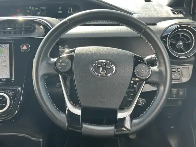 トヨタ アクア クロスオーバー グラム 愛知県 2019(平31)年 7.8万km ベージュ ワンオーナー/純正メモリナビ/フルセグテレビ/バックカメラ/Bluetooth/ウィンカーミラー/クルーズコントロール/ドアバイザー/プッシュスタート/ETC/衝突軽減ブレーキ/レーンキープ/ハーフレザーシート