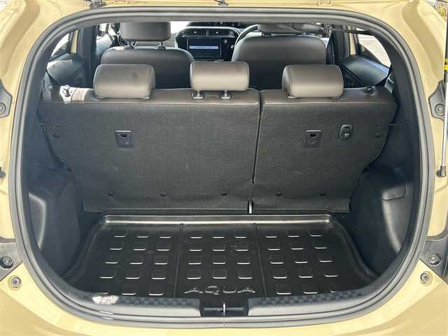 トヨタ アクア クロスオーバー グラム 愛知県 2019(平31)年 7.8万km ベージュ ワンオーナー/純正メモリナビ/フルセグテレビ/バックカメラ/Bluetooth/ウィンカーミラー/クルーズコントロール/ドアバイザー/プッシュスタート/ETC/衝突軽減ブレーキ/レーンキープ/ハーフレザーシート