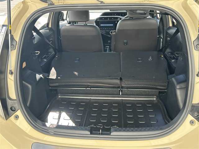 トヨタ アクア クロスオーバー グラム 愛知県 2019(平31)年 7.8万km ベージュ ワンオーナー/純正メモリナビ/フルセグテレビ/バックカメラ/Bluetooth/ウィンカーミラー/クルーズコントロール/ドアバイザー/プッシュスタート/ETC/衝突軽減ブレーキ/レーンキープ/ハーフレザーシート