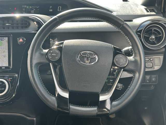 トヨタ アクア クロスオーバー グラム 愛知県 2019(平31)年 7.8万km ベージュ ワンオーナー/純正メモリナビ/フルセグテレビ/バックカメラ/Bluetooth/ウィンカーミラー/クルーズコントロール/ドアバイザー/プッシュスタート/ETC/衝突軽減ブレーキ/レーンキープ/ハーフレザーシート