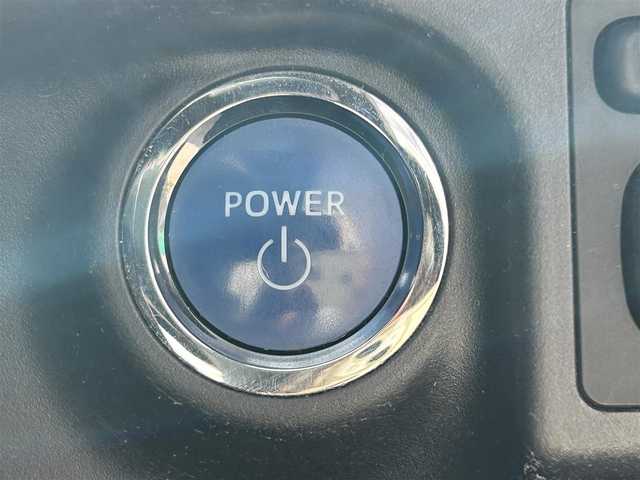 トヨタ アクア クロスオーバー グラム 愛知県 2019(平31)年 7.8万km ベージュ ワンオーナー/純正メモリナビ/フルセグテレビ/バックカメラ/Bluetooth/ウィンカーミラー/クルーズコントロール/ドアバイザー/プッシュスタート/ETC/衝突軽減ブレーキ/レーンキープ/ハーフレザーシート