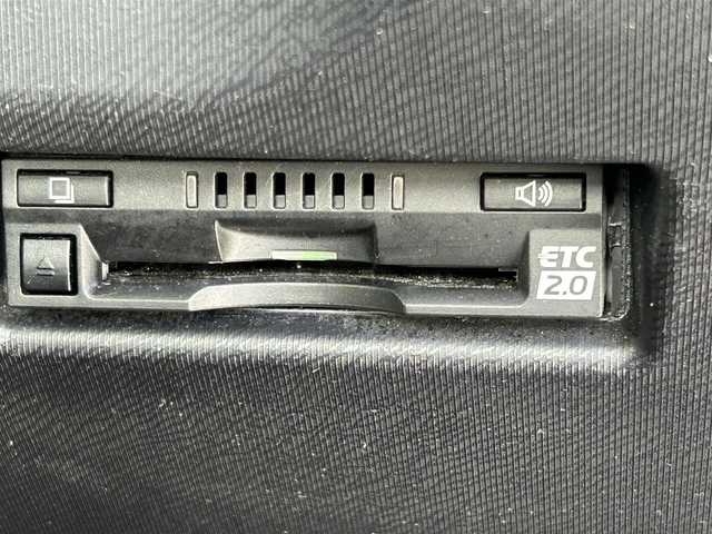 トヨタ アクア クロスオーバー グラム 愛知県 2019(平31)年 7.8万km ベージュ ワンオーナー/純正メモリナビ/フルセグテレビ/バックカメラ/Bluetooth/ウィンカーミラー/クルーズコントロール/ドアバイザー/プッシュスタート/ETC/衝突軽減ブレーキ/レーンキープ/ハーフレザーシート