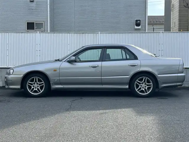 日産 スカイライン GT 栃木県 1999(平11)年 8.2万km ソニックシルバー ワンオーナー/純正アルミホイール/オートライト