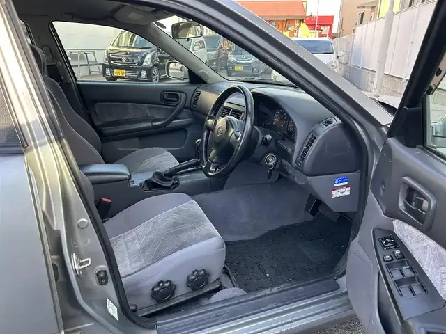 日産 スカイライン GT 栃木県 1999(平11)年 8.2万km ソニックシルバー ワンオーナー/純正アルミホイール/オートライト